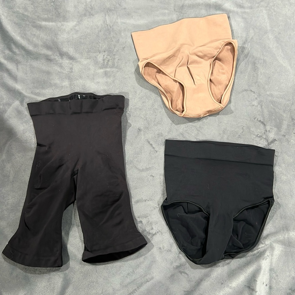 Skims S/M undergarments